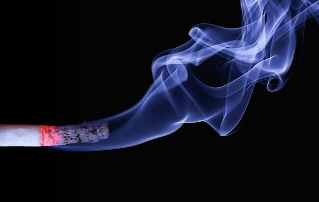 大麻より危険性が高いと言われているタバコ